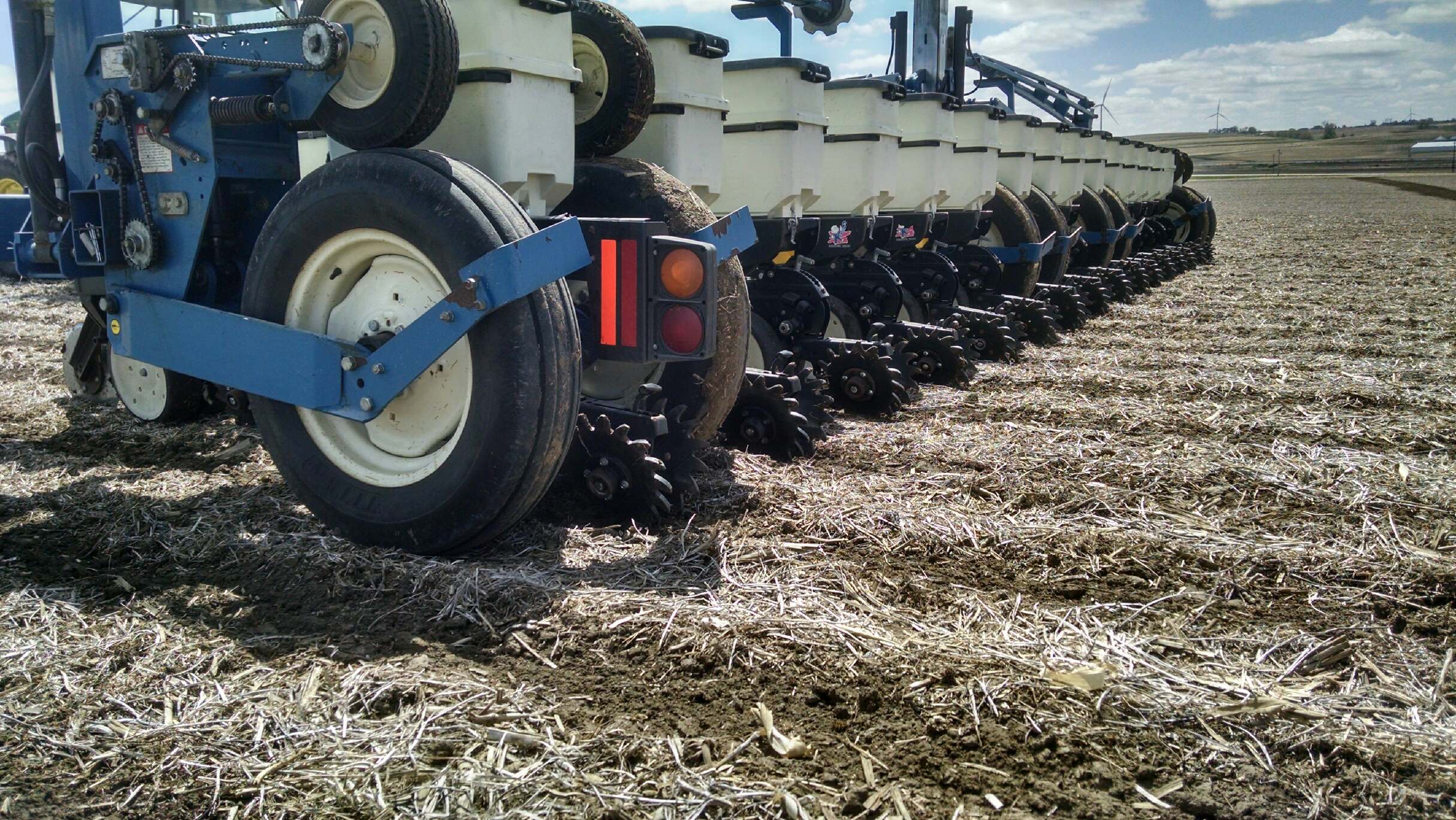 Lundell Plastics The Closer Planter Closing Wheel